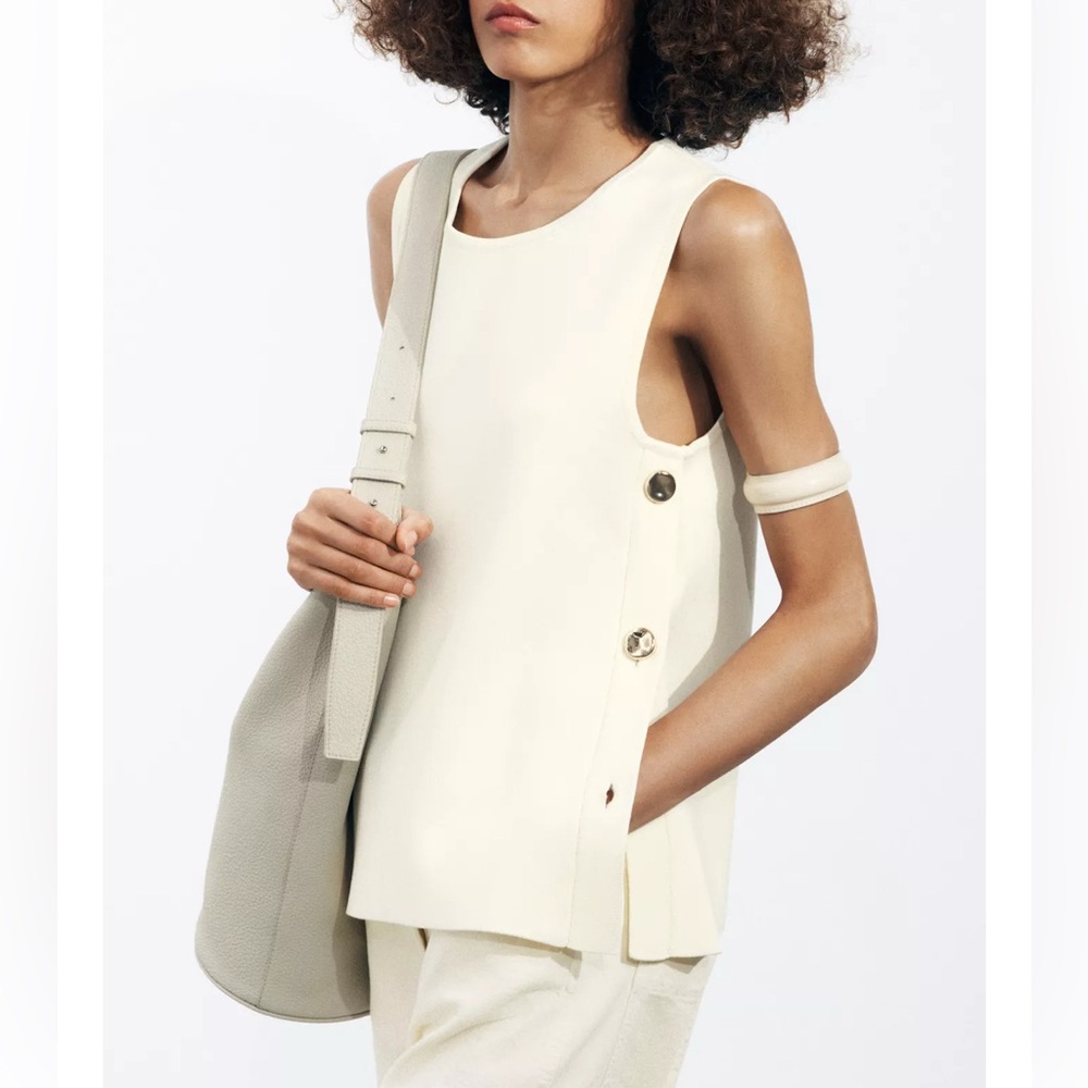 ZARA SIDE BUTTONED OVERSIZED KNIT VEST, Cream S NWT